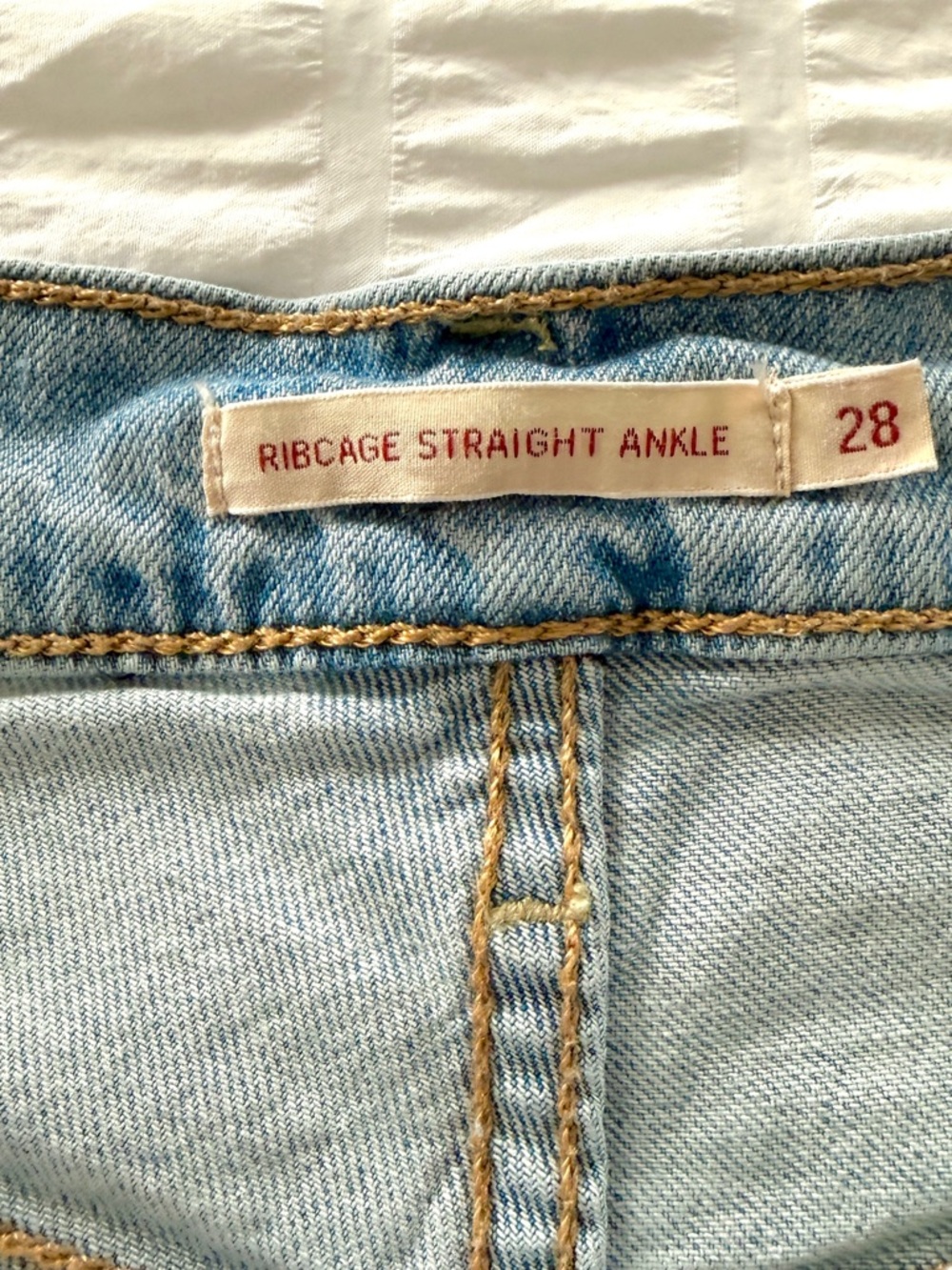 Levi’s Premium Ribcage Straight Ankle Jeans Light Wash High Rise  W28 L29 - Picture 3 of 12
